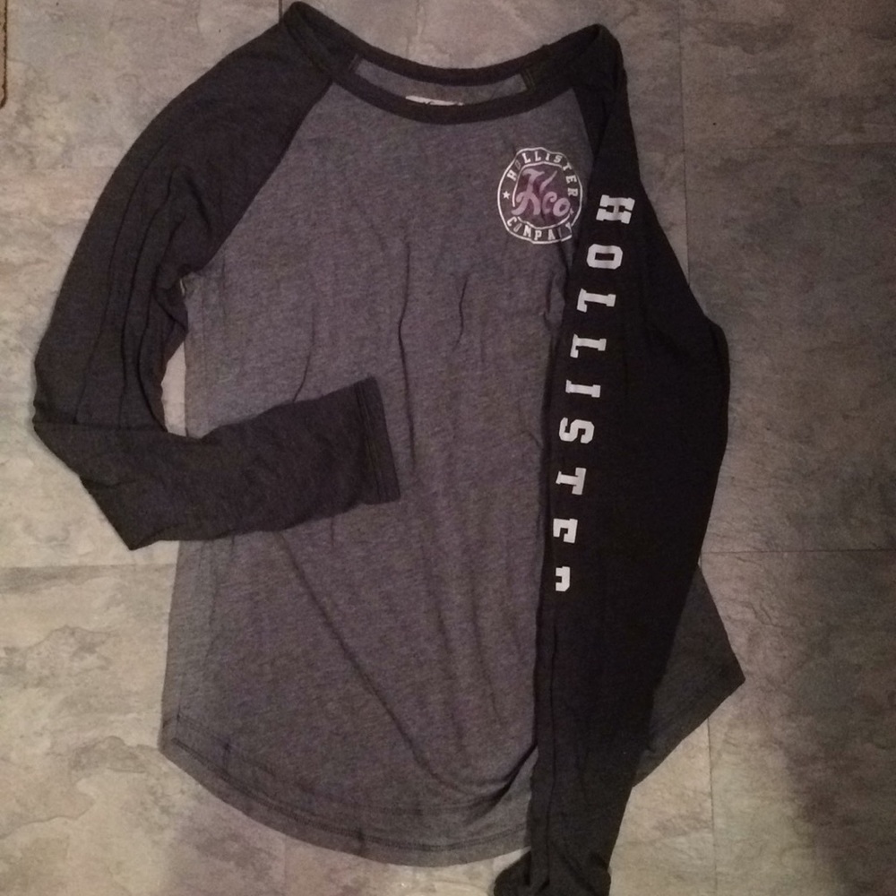 Long sleeve Hollister tee